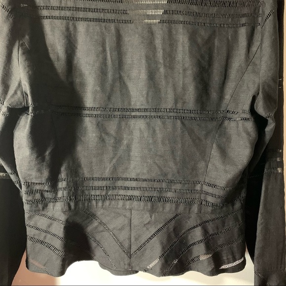 W by Worth Linen Bell Sleeve Blouse - Picture 7 of 8